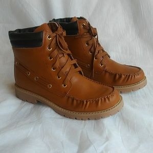 New Cognac color work boots lace up closure